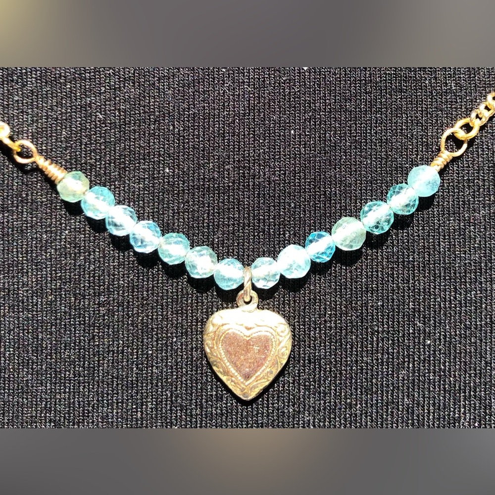HAND CRAFTED Blue Gold apatite Heart Pendant necklace Dainty Feminine Metallic - Picture 1 of 9